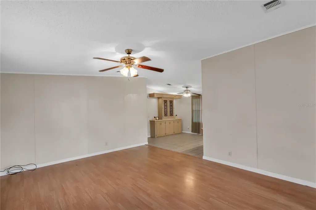 202 Dana Court Kissimmee FL 34758