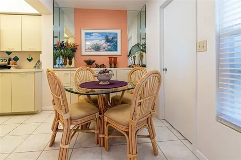 5701 Bahia Del Mar Circle St Petersburg FL 33715