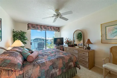5701 Bahia Del Mar Circle St Petersburg FL 33715