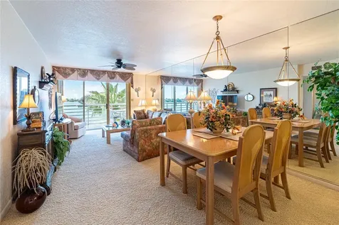 5701 Bahia Del Mar Circle St Petersburg FL 33715