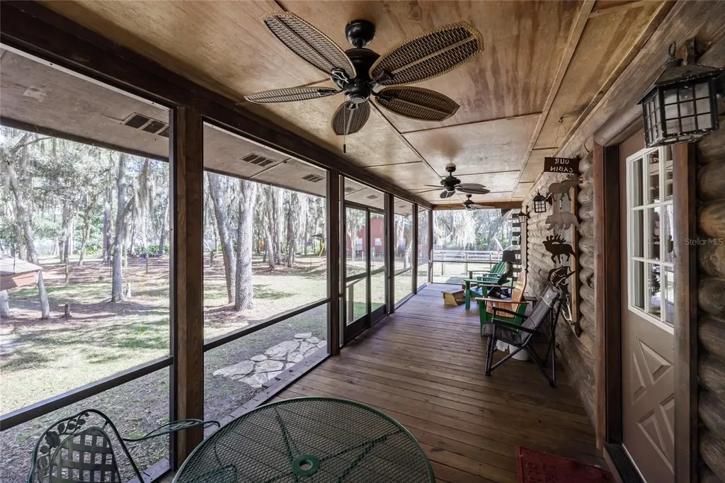 239 Riley Lake Drive Hawthorne FL 32640