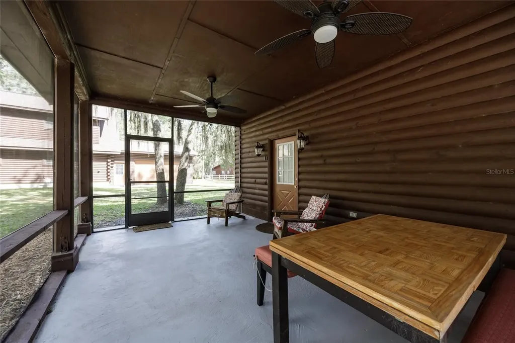 239 Riley Lake Drive Hawthorne FL 32640