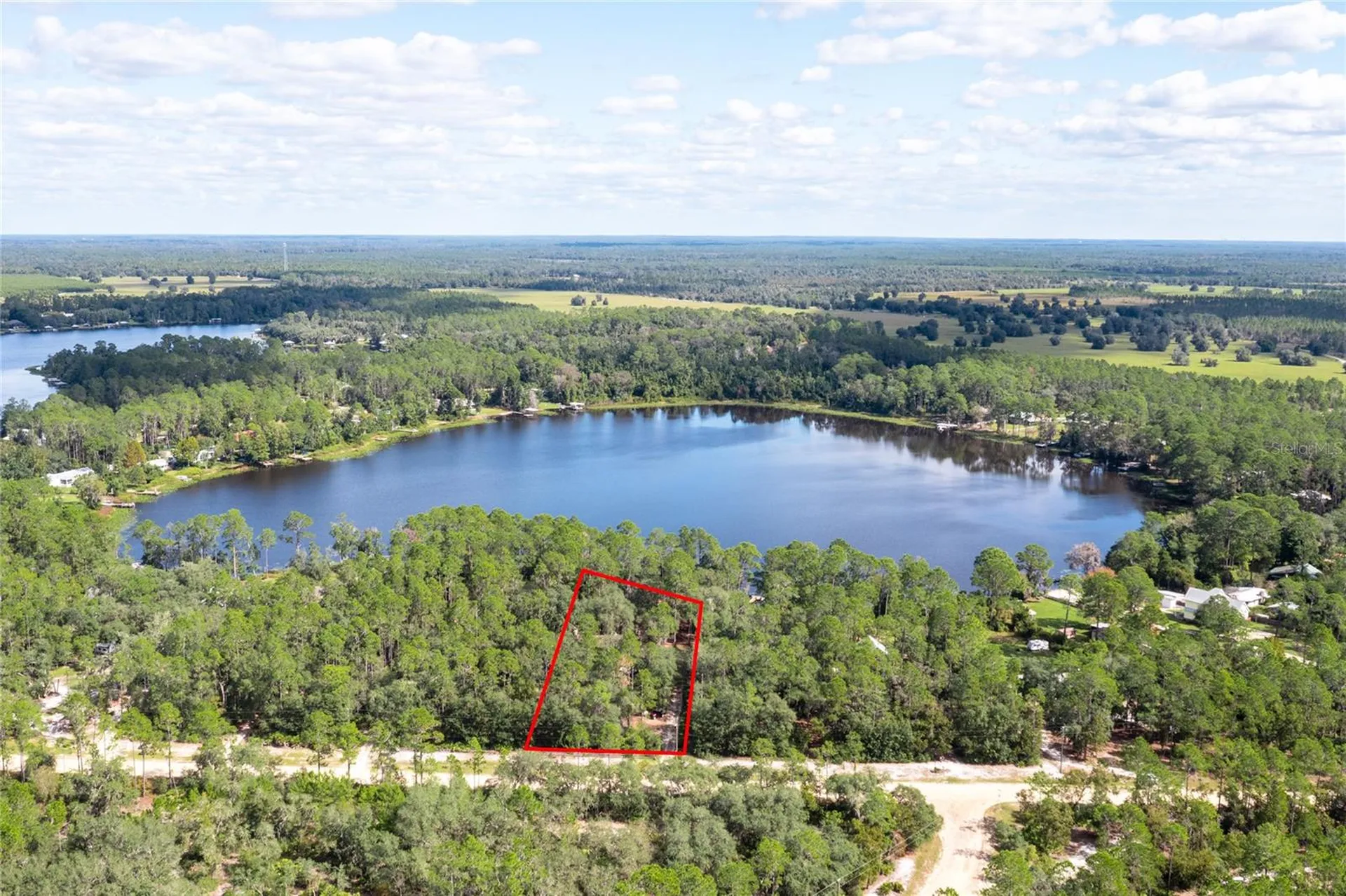 239 Riley Lake Drive Hawthorne FL 32640