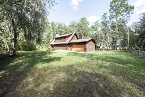 239 Riley Lake Drive Hawthorne FL 32640