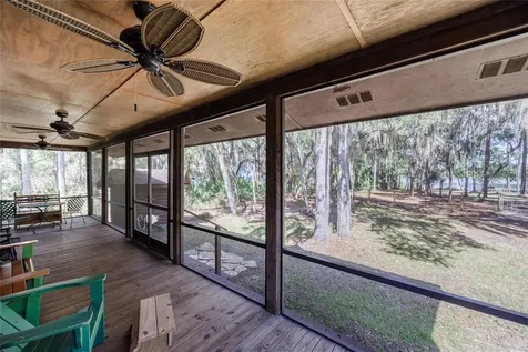 239 Riley Lake Drive Hawthorne FL 32640