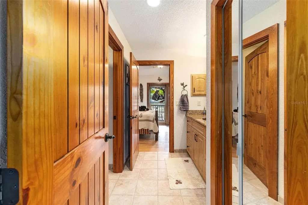15225 NE 246th Avenue Salt Springs FL 32134