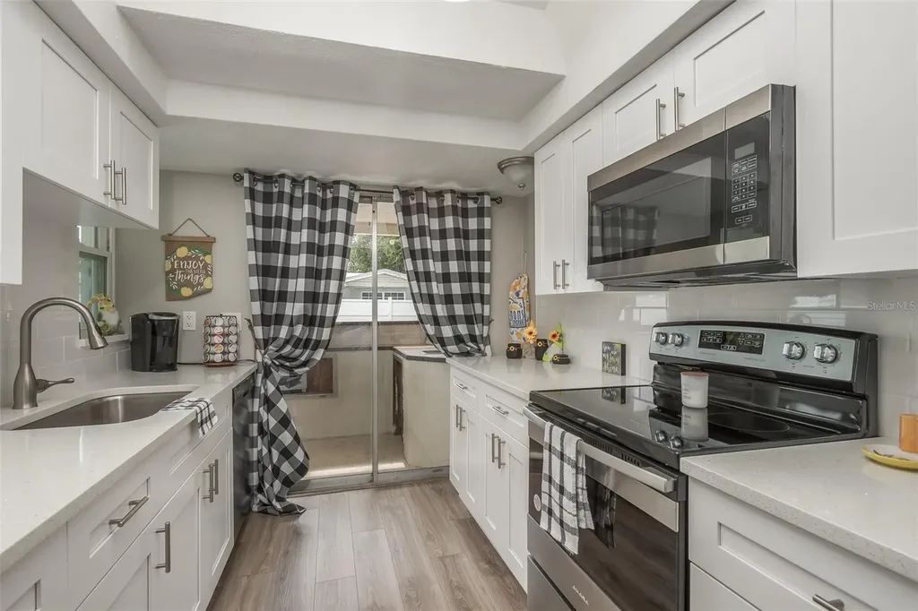 8906 Catalina Drive Port Richey FL 34668