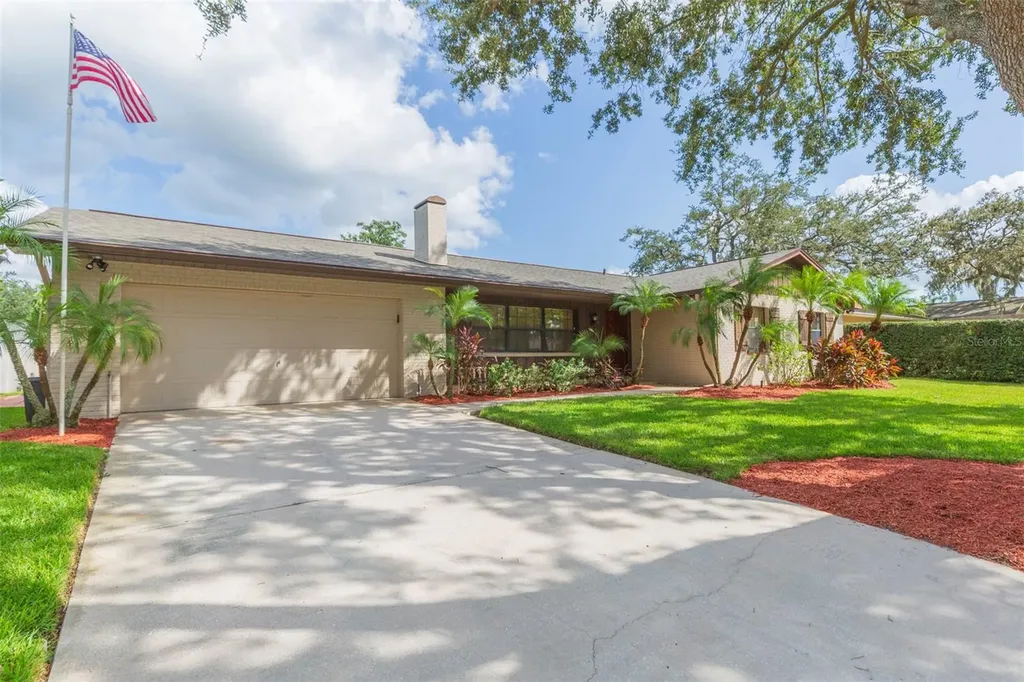1609 Oakmont Drive Brandon FL 33511