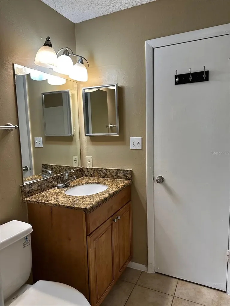 238 Afton Square Altamonte Springs FL 32714