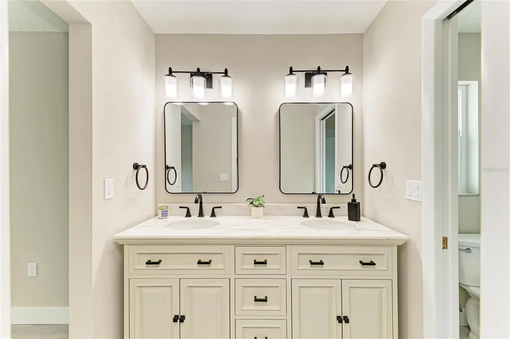 3645 Calliandra Drive Sarasota FL 34232