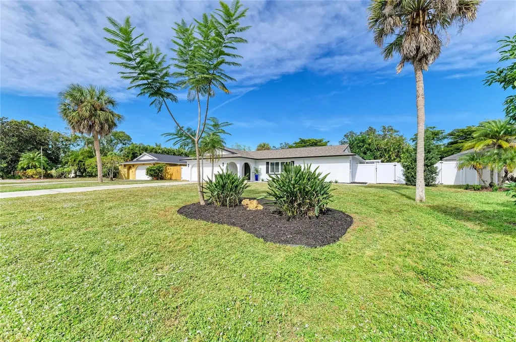 3645 Calliandra Drive Sarasota FL 34232