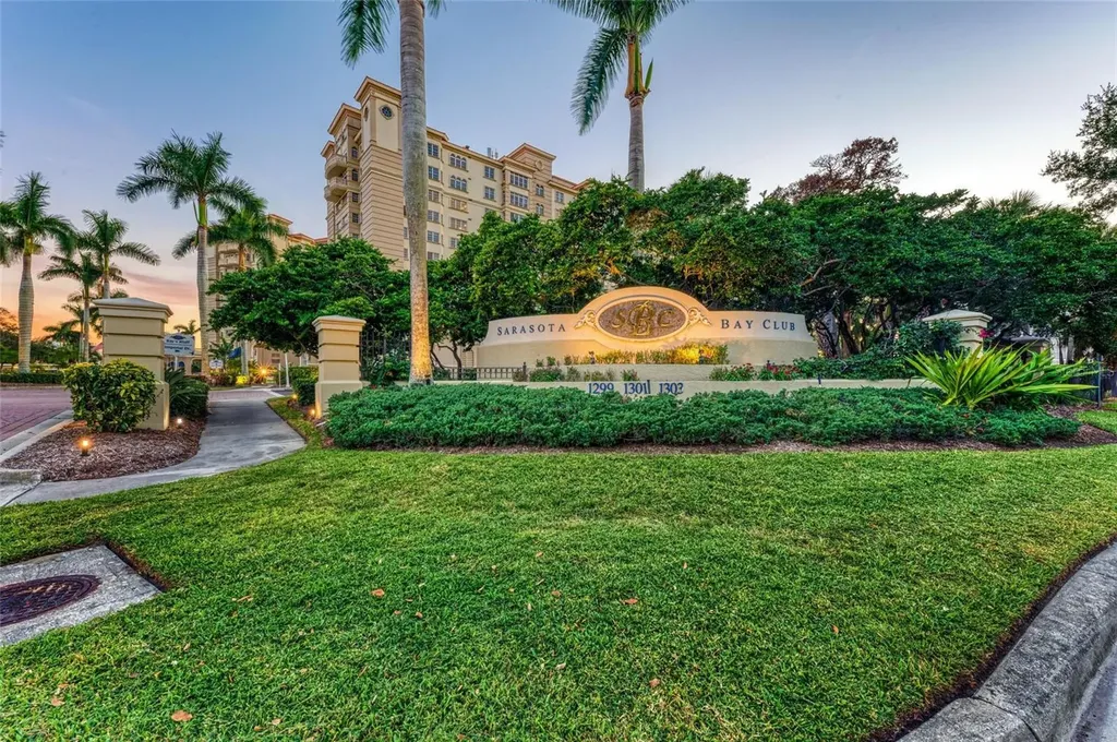 3645 Calliandra Drive Sarasota FL 34232