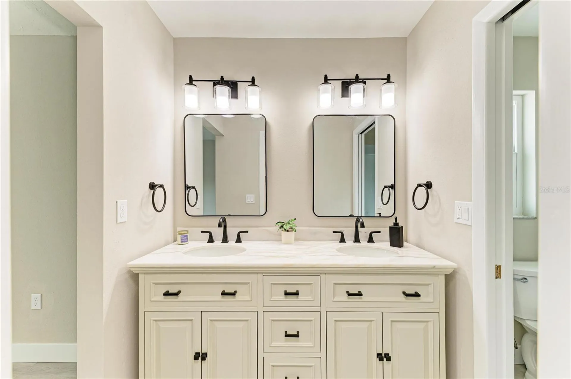 3645 Calliandra Drive Sarasota FL 34232