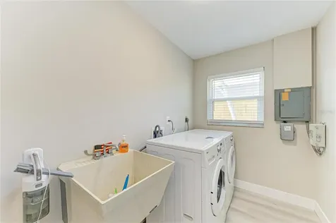 3645 Calliandra Drive Sarasota FL 34232