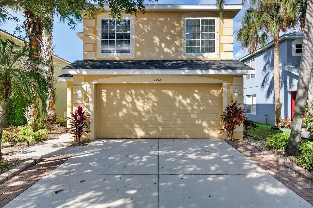 7152 Chatum Light Run Bradenton FL 34212