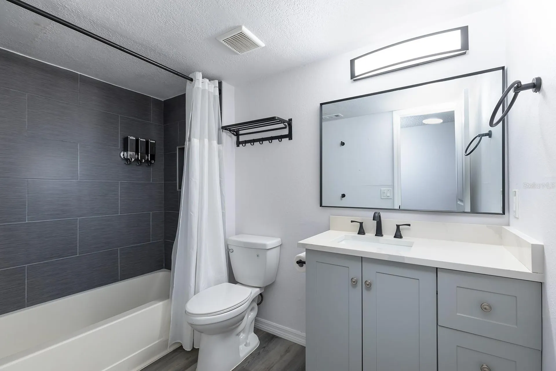4528 Commander Drive Orlando FL 32822