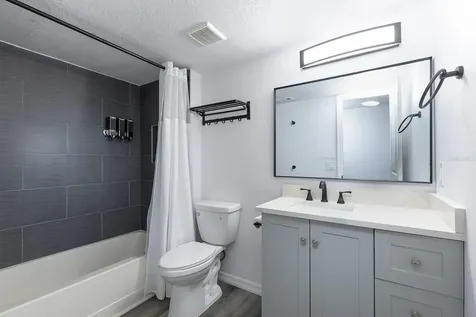 4528 Commander Drive Orlando FL 32822