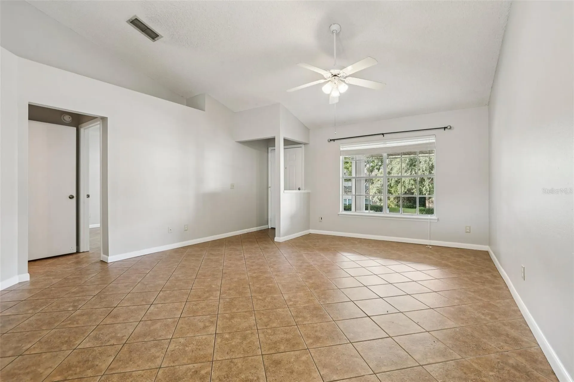 128 Reserve Circle Oviedo FL 32765