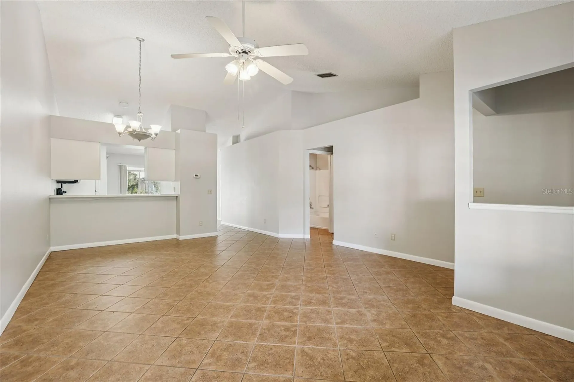 128 Reserve Circle Oviedo FL 32765