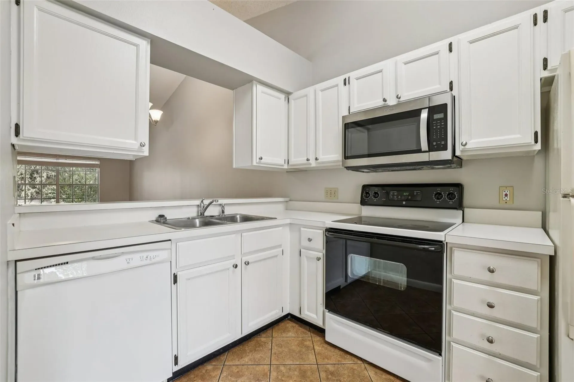 128 Reserve Circle Oviedo FL 32765