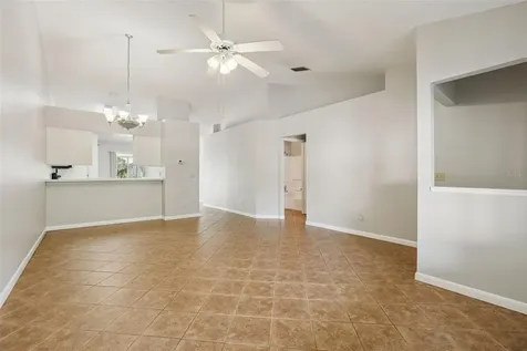 128 Reserve Circle Oviedo FL 32765