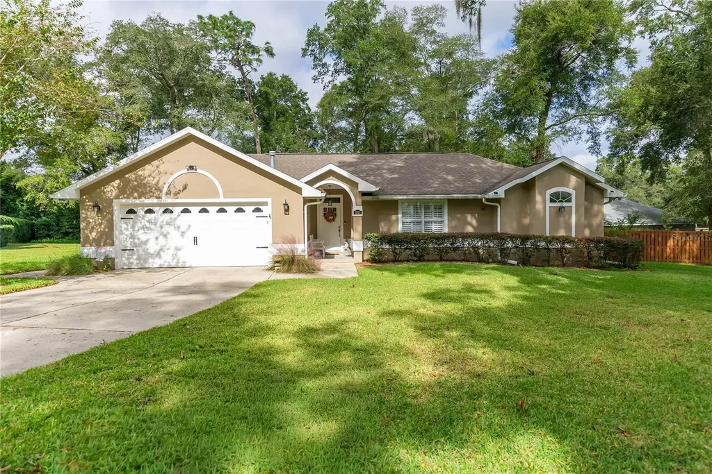 5011 NE 8th Street Ocala FL 34470