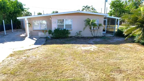 140 Palmetto Circle NE Port Charlotte FL 33952