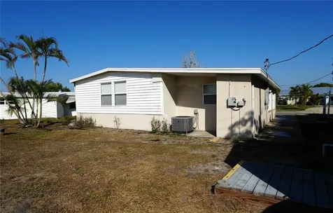 140 Palmetto Circle NE Port Charlotte FL 33952