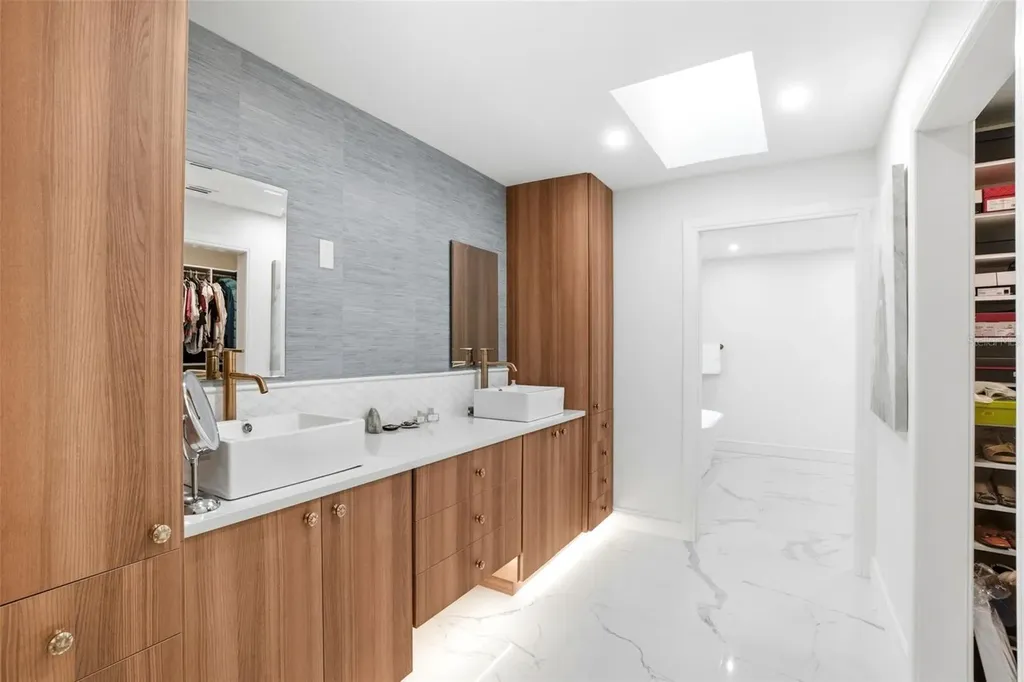 1660 Pine Harrier Circle Sarasota FL 34231