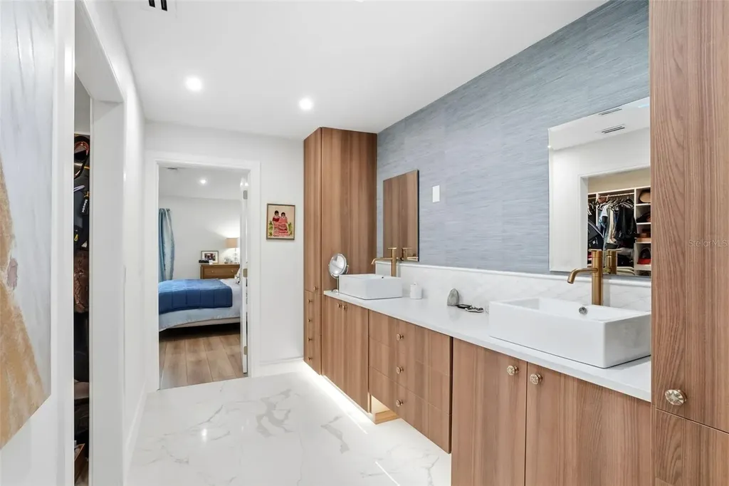 1660 Pine Harrier Circle Sarasota FL 34231
