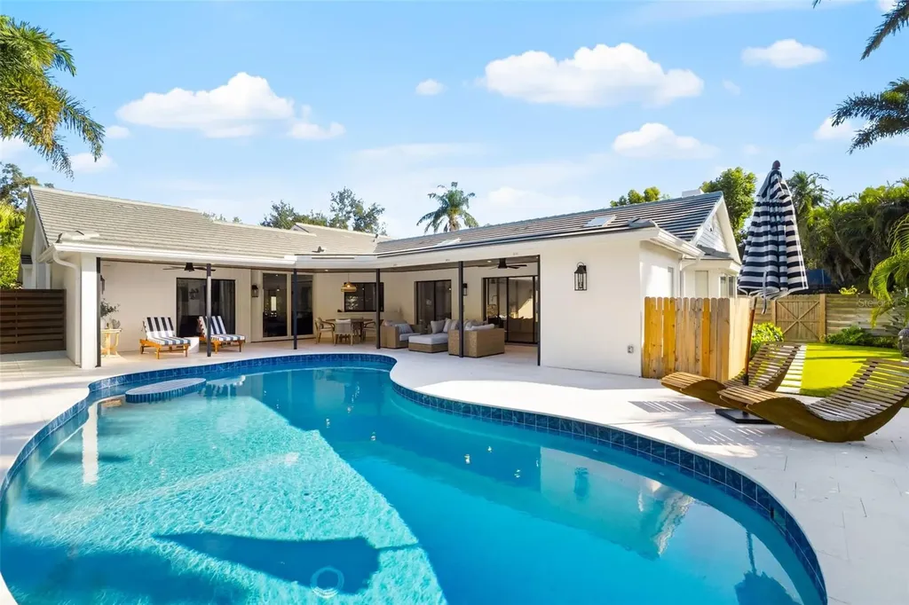 1660 Pine Harrier Circle Sarasota FL 34231