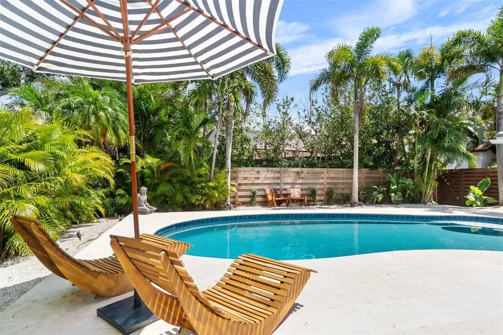 1660 Pine Harrier Circle Sarasota FL 34231