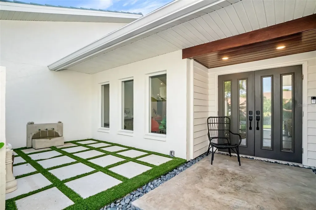 1660 Pine Harrier Circle Sarasota FL 34231