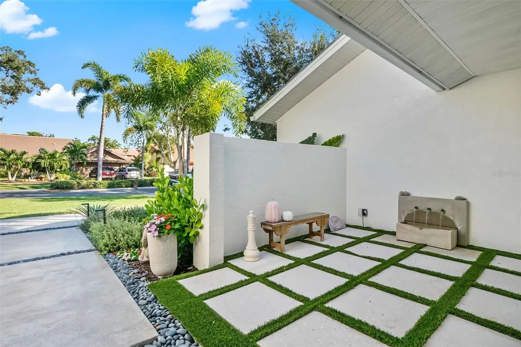 1660 Pine Harrier Circle Sarasota FL 34231
