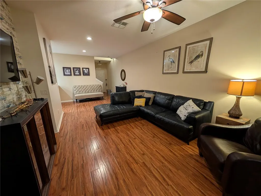 9006 Shepton Street Orlando FL 32825