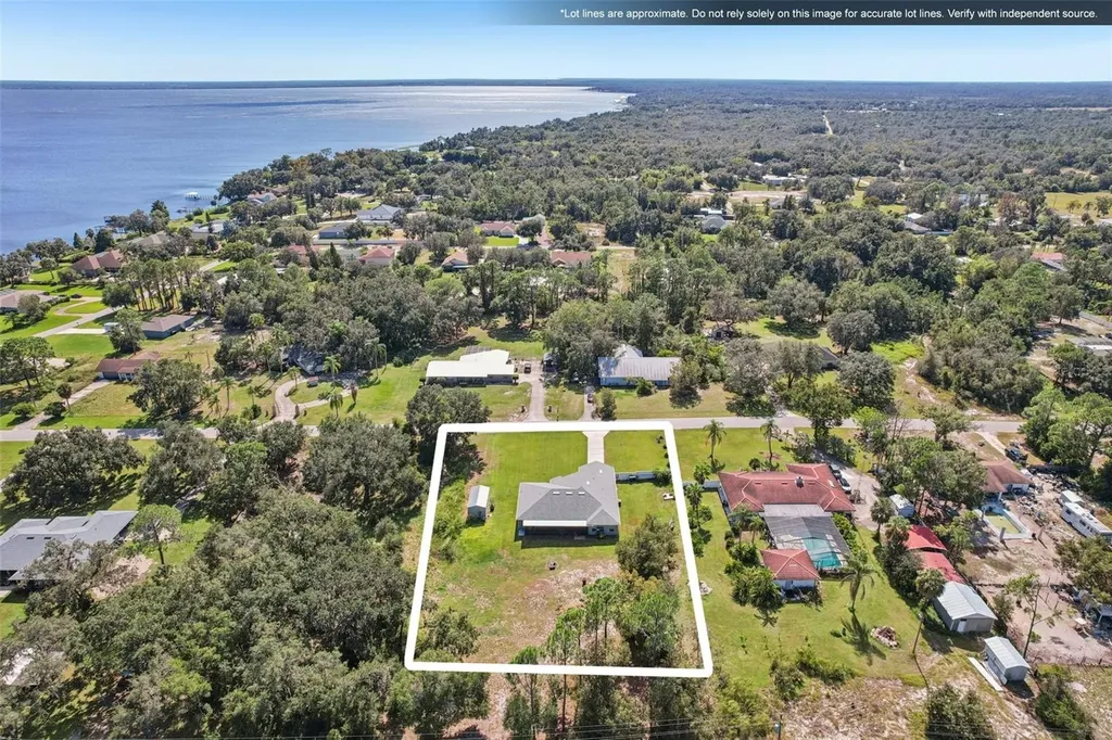 9601 Oakwood Drive Lake Wales FL 33898