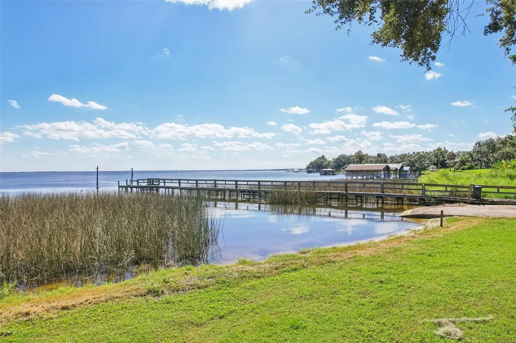 9601 Oakwood Drive Lake Wales FL 33898