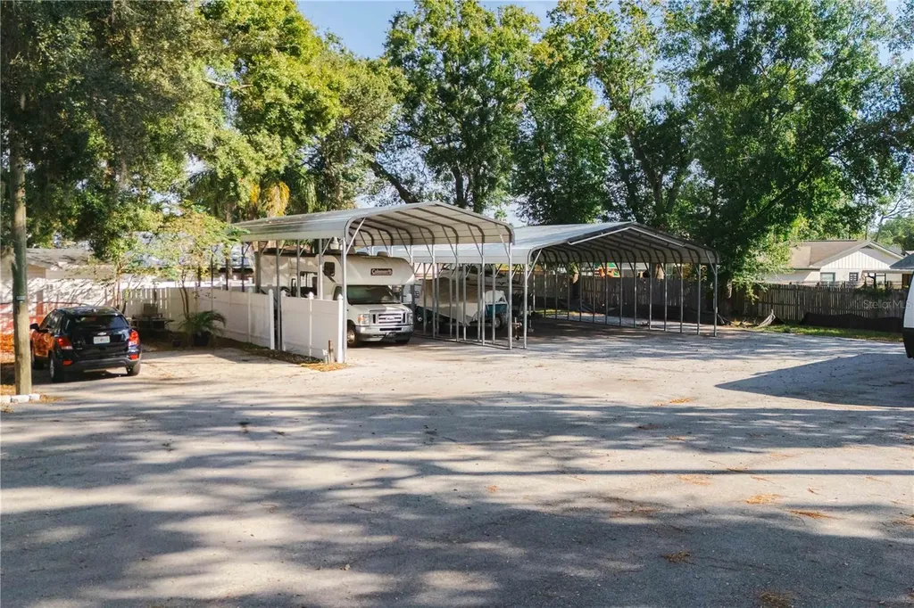 15509 Casey Road Tampa FL 33624