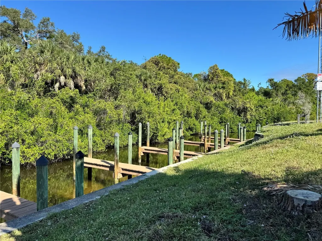 1891 Englewood Road Englewood FL 34223