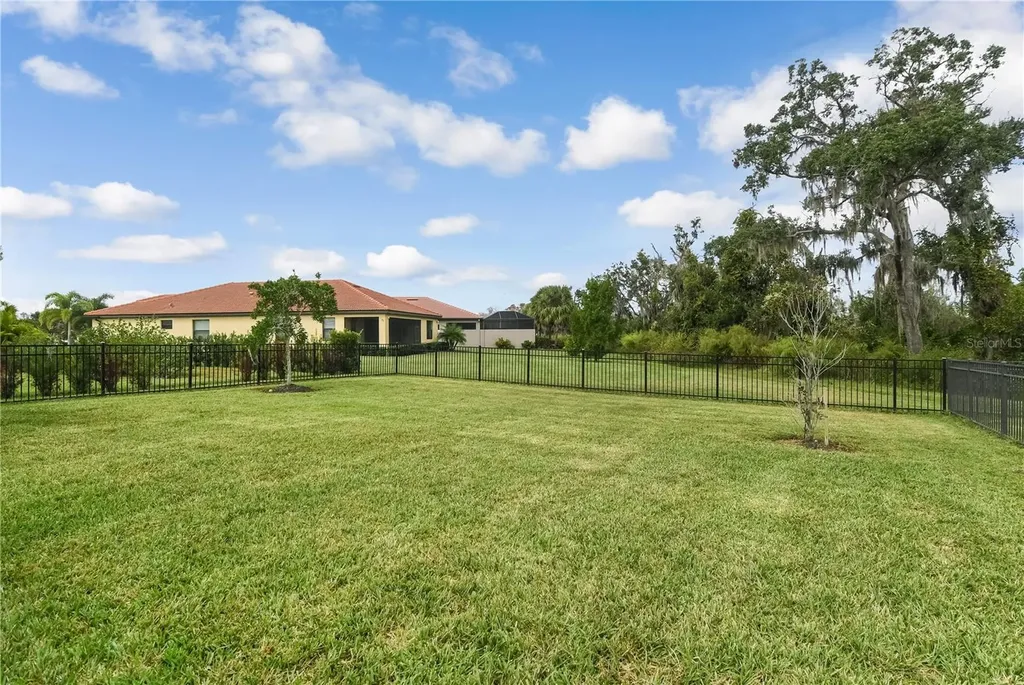 10015 Marbella Drive Bradenton FL 34211