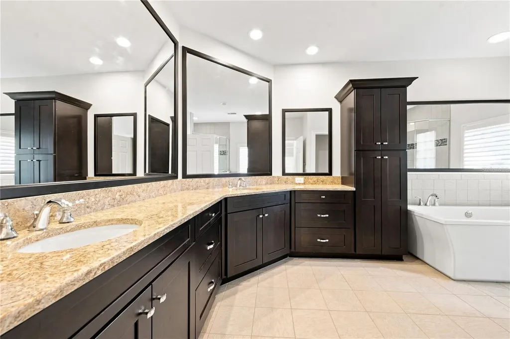 504 Covington Park Street Seffner FL 33584