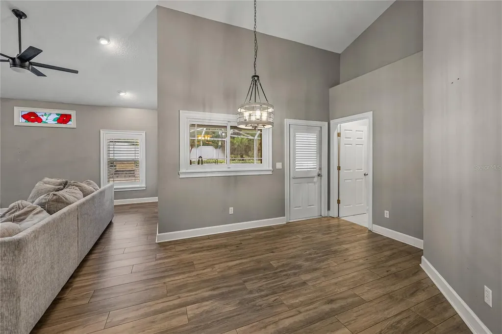 504 Covington Park Street Seffner FL 33584