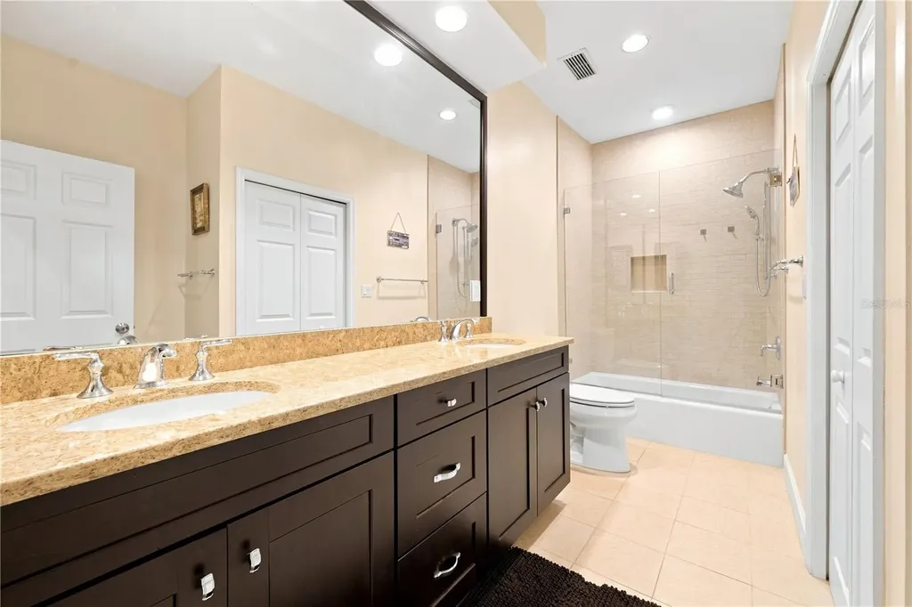 504 Covington Park Street Seffner FL 33584