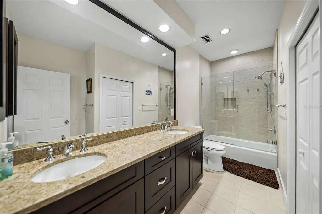 504 Covington Park Street Seffner FL 33584