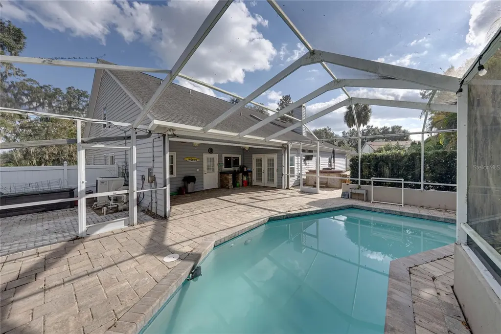 504 Covington Park Street Seffner FL 33584