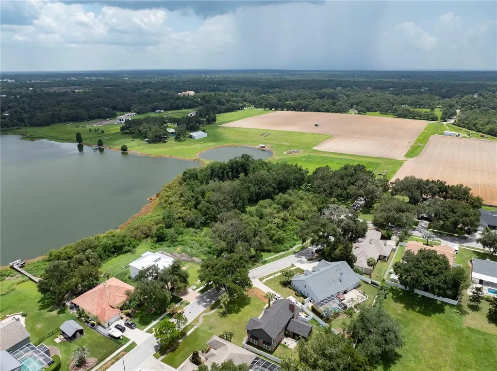504 Covington Park Street Seffner FL 33584