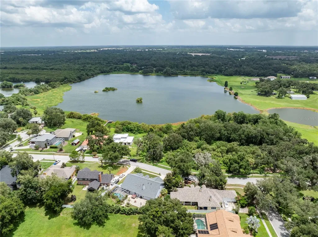 504 Covington Park Street Seffner FL 33584