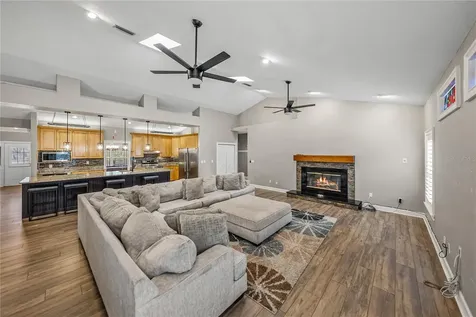 504 Covington Park Street Seffner FL 33584