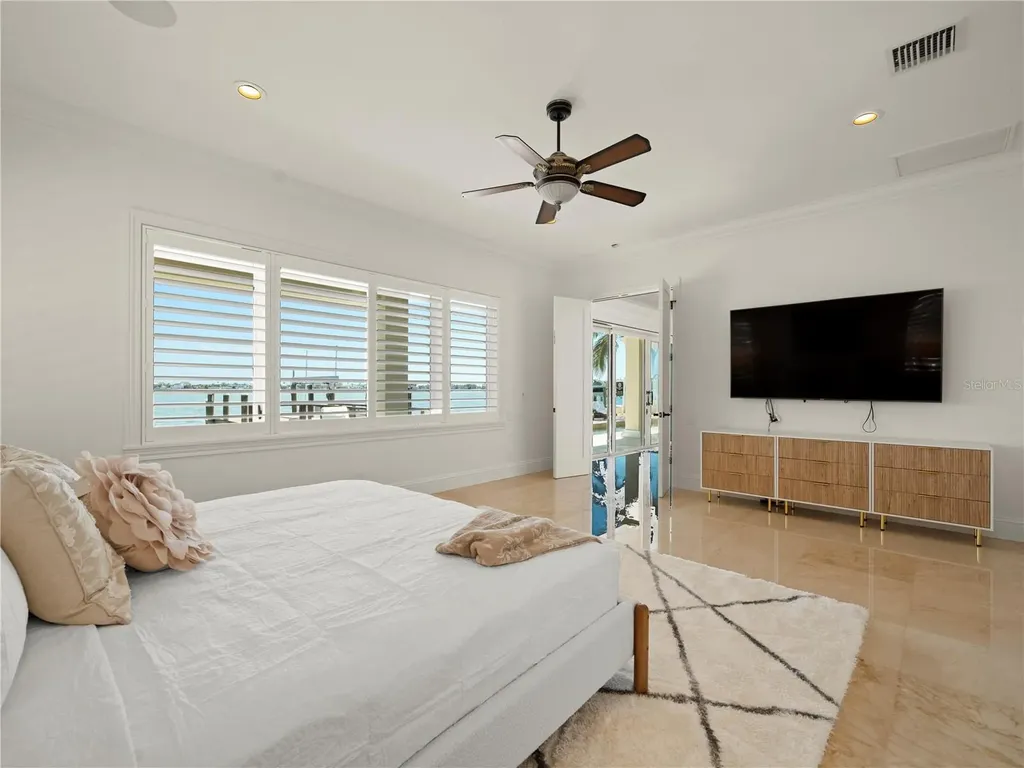 504 55th Avenue St Pete Beach FL 33706