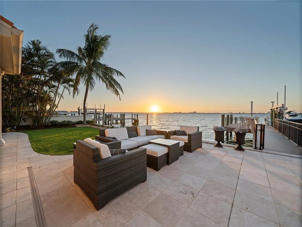504 55th Avenue St Pete Beach FL 33706